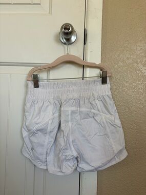 Lululemon Tracker Low-Rise Lined Short 4"